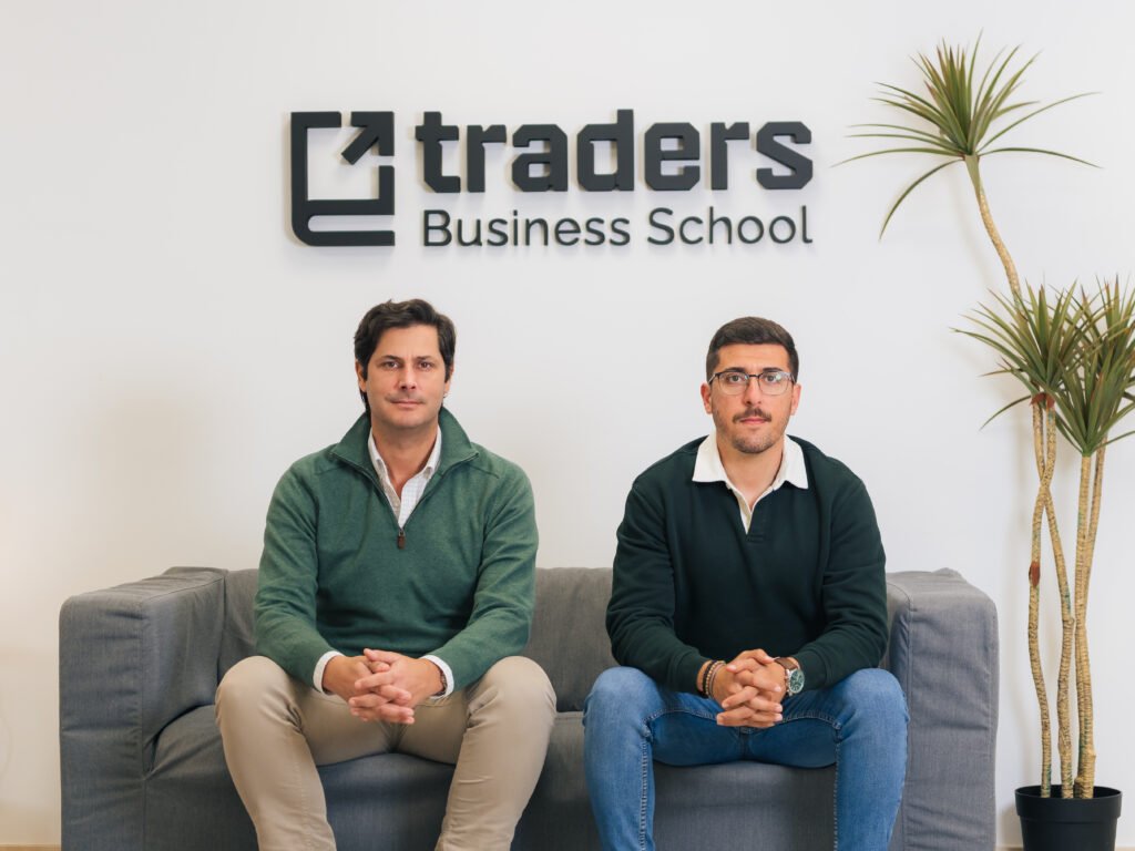 Francisco Estrada y Miguel Hernández, fundadores de Traders Business School y creadores del curso Inversor Inteligente.